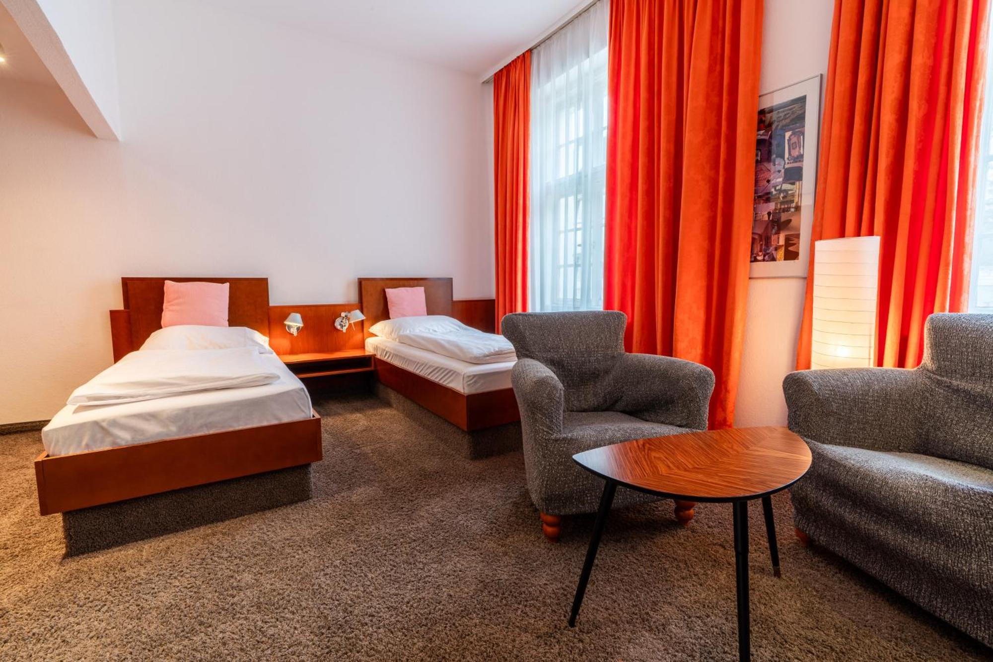 Hotel Carlton 3*